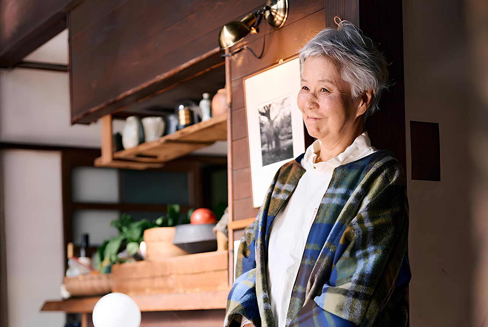 退休存到3千萬才夠？77歲獨居奶奶的減法美學：「有點不夠」反而剛剛好
