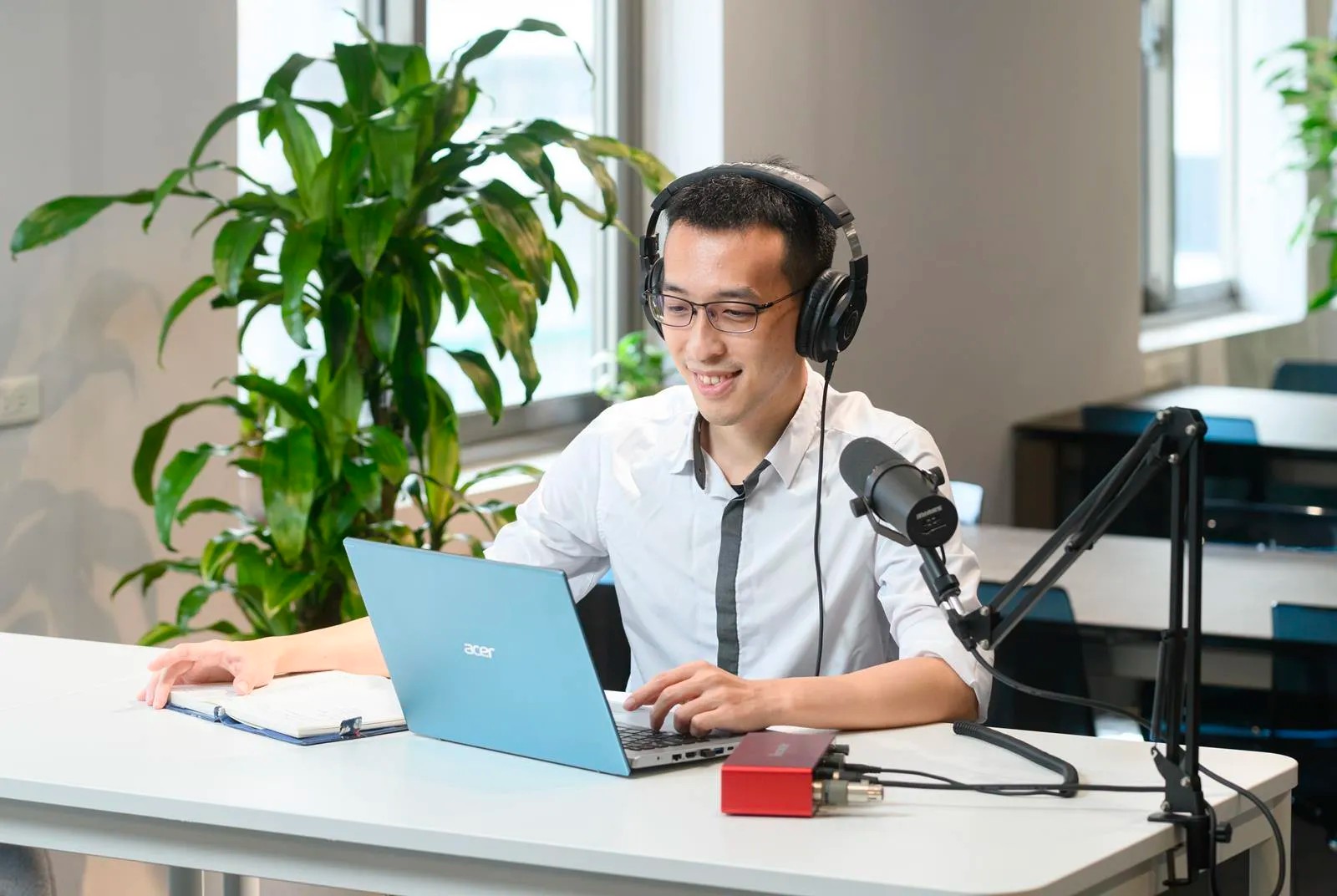 「我不想當會被取代的台積員工」　Podcaster瓦基捨300萬年薪，打敗國師、吳淡如