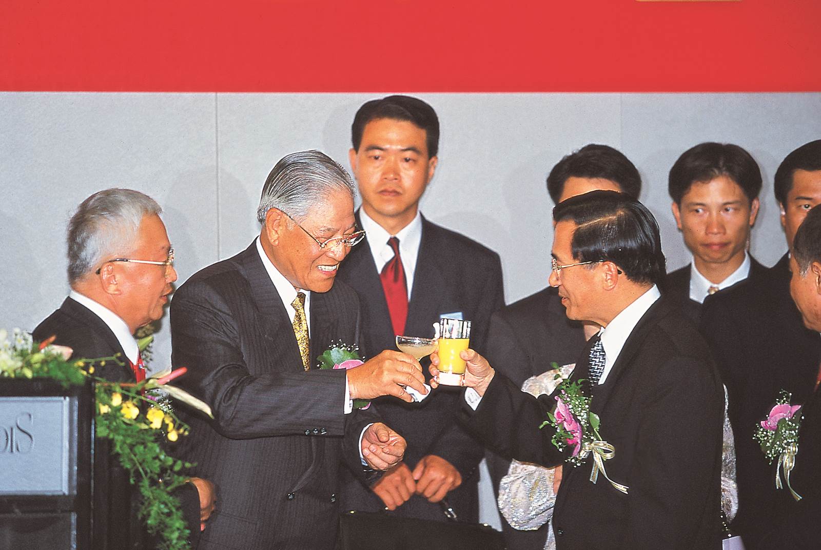 2000年，台灣史上首次政黨輪替。