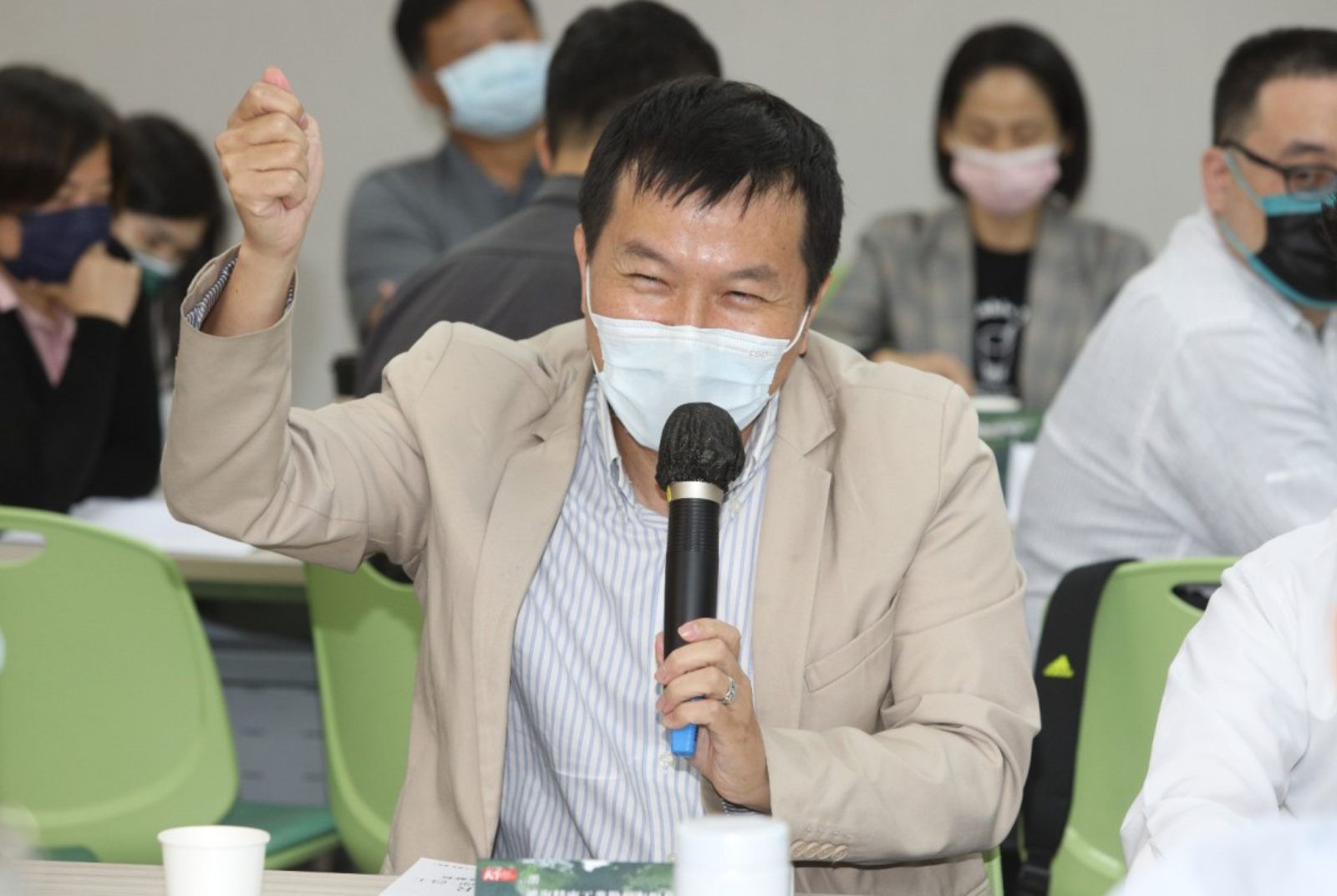 疫情期間，培力工作坊仍順利舉辦，鴻海環保長洪榮聰活動中分享集團生態圈減碳大計畫