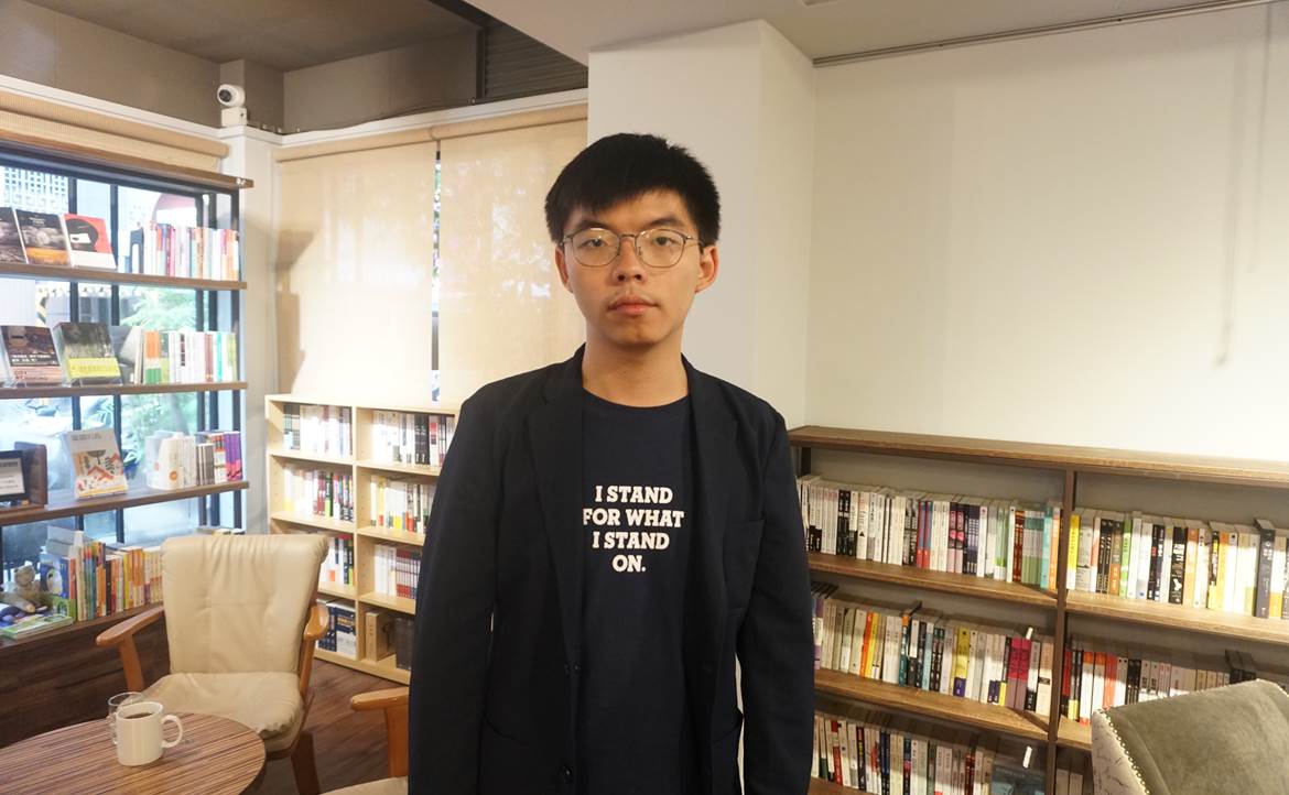 黃之鋒：和現在的 15 歲青年比，我面對的真的不算什麼