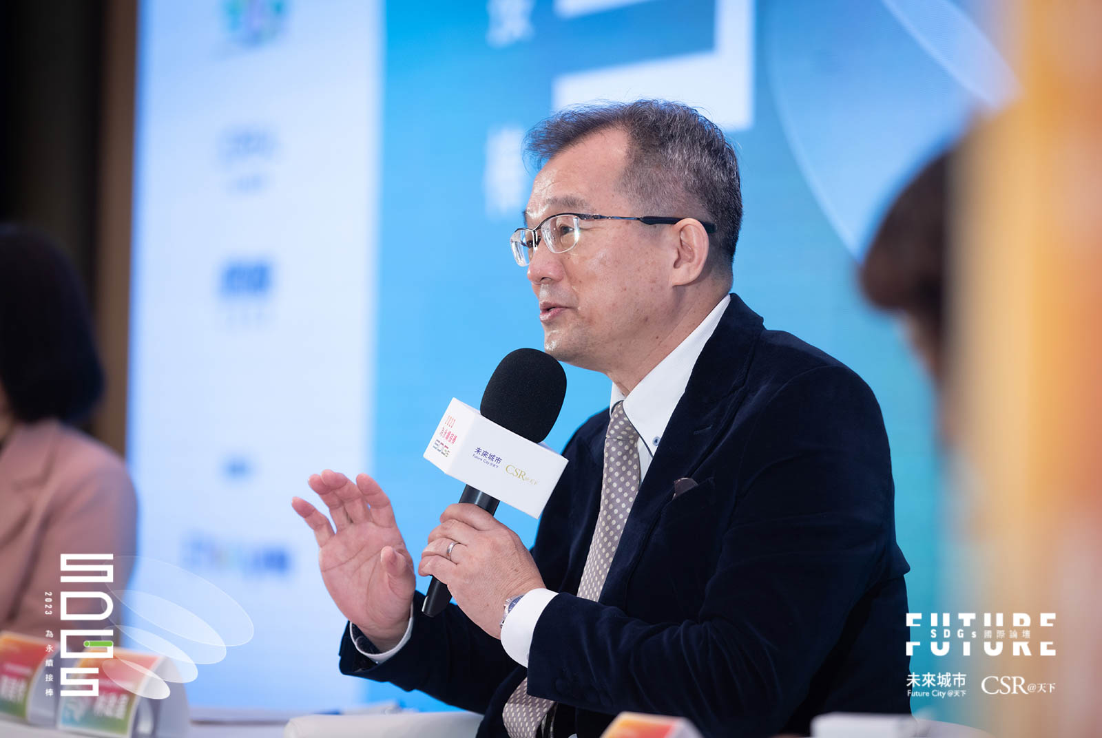 統一超商好鄰居文教基金會董事長／林啟昌則提供多元管道，協助青年推出具地方特色文化的商品與服務。
