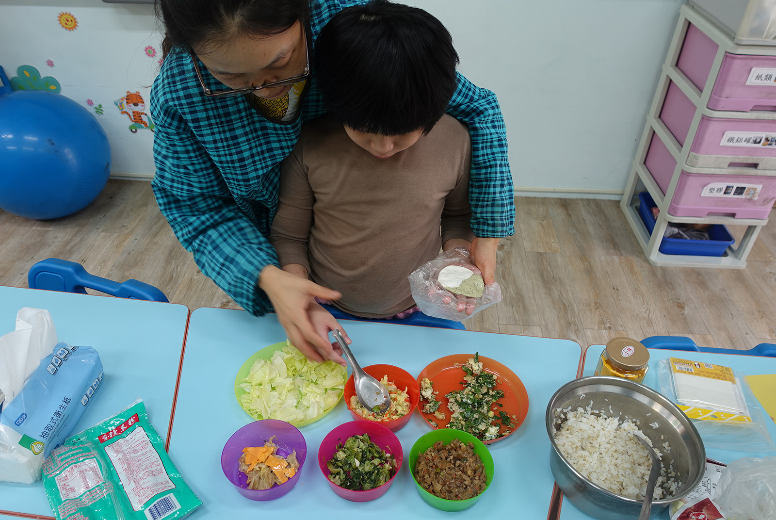 桃園市東勢國民小學：客家粄飄香