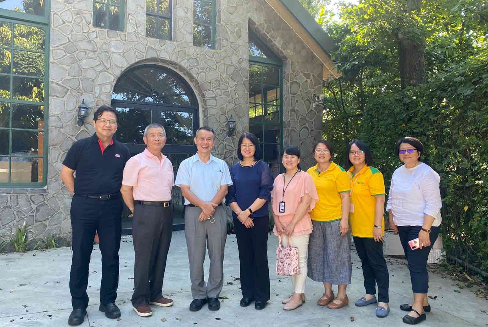 明緯與夥伴一起，關懷社區，復興產業，共渡疫情低潮期